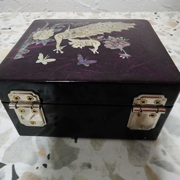 Mother of pearl Korean jewelry box - Picture 4 of 12